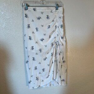 White with blue flowers Hollister Skirt